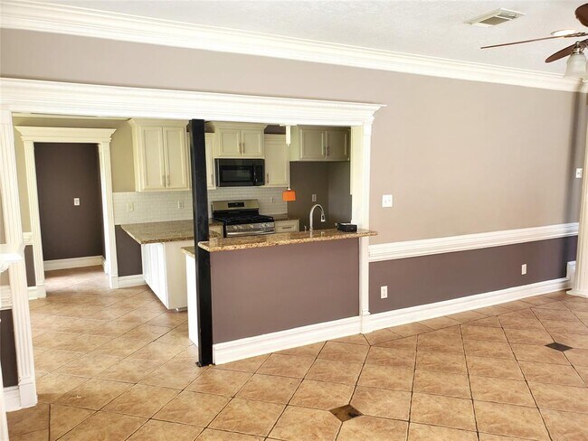 Foto del edificio - 3751 Pine Cone Trail