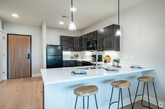 1 HAB, 1 BA - 794 ft² - SIX65 Brookfield Apartments