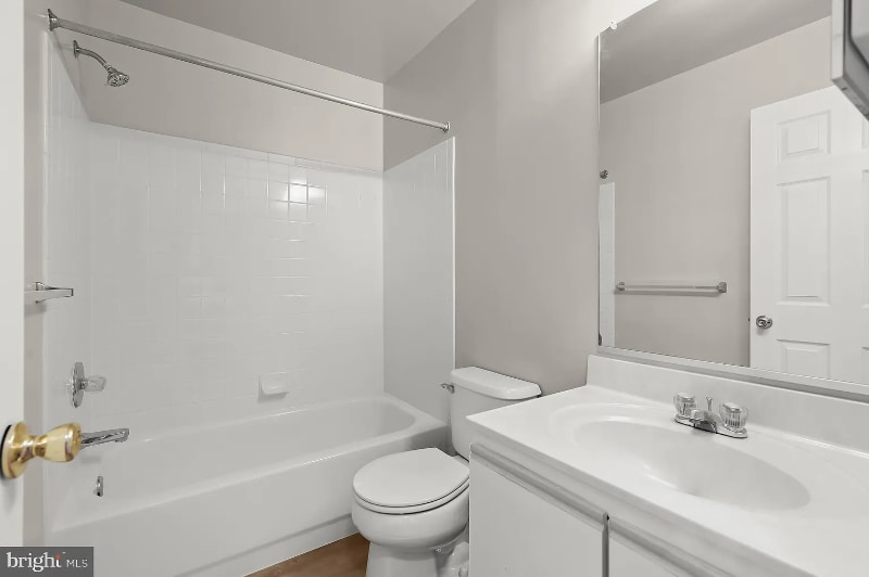 Building Photo - 6404 Bayberry Ct