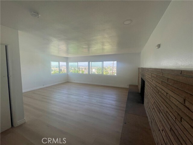 Foto del edificio - 718 Mooney Dr