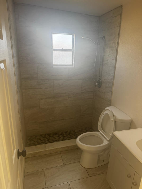 Building Photo - 1545 SE Ohio Ave