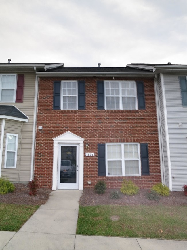 Photo - 1836 Olivers Crossing Cir Townhome