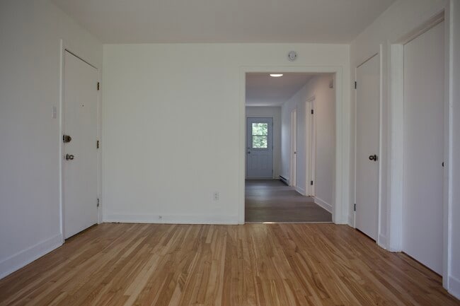 Building Photo - 795 Rue Rouillier