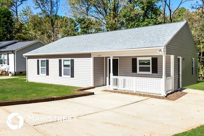 Foto del edificio - 6145 Loch Arbor Ln