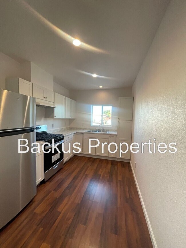 Building Photo - Wonderful ADU  with separate entrance