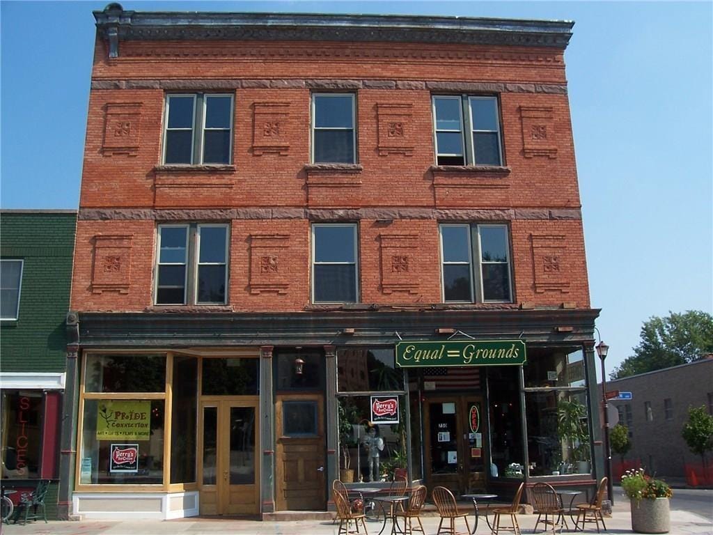 Primary Photo - 750 South Ave