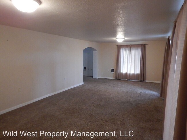 Foto del edificio - 215-215 NE 7th St