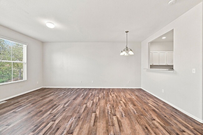 Building Photo - $2,040.95 with $300 Off the first month's rent - 2 Beds, 2.5 Baths, Townhome in Fountain with 2-C...