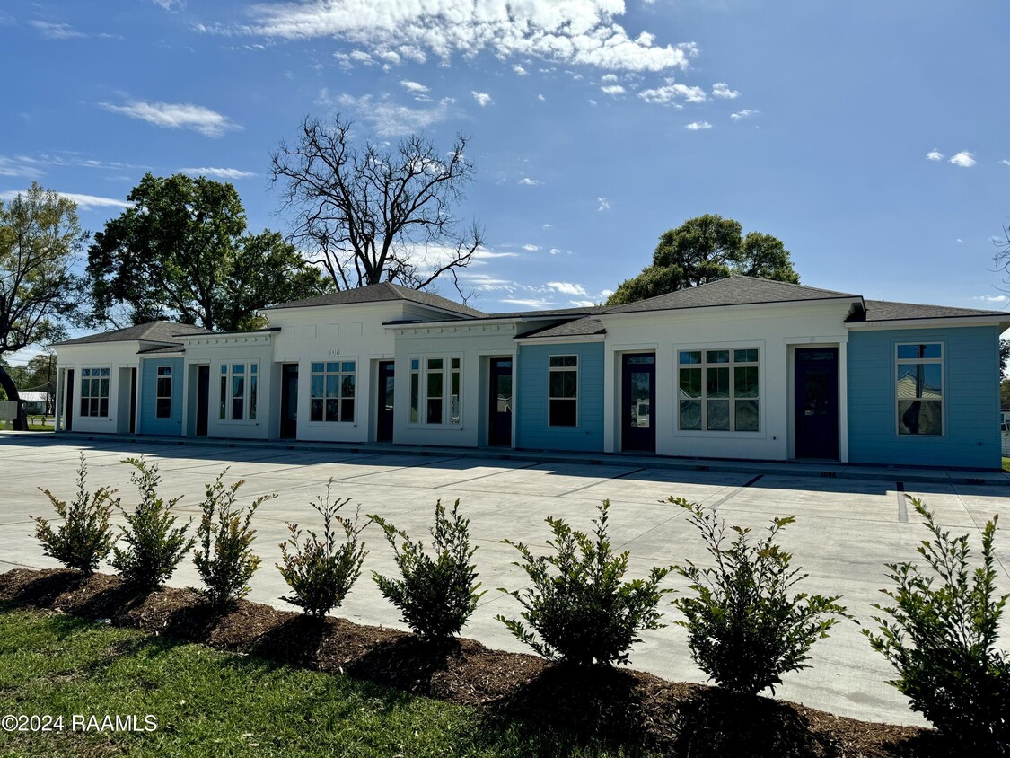 Foto principal - 508 E Main St