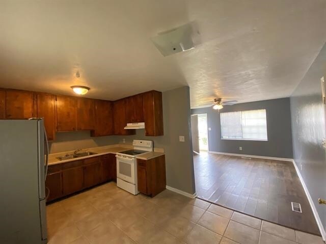 Building Photo - 2515 Holton St