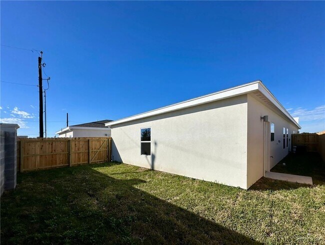 Foto del edificio - 17 E Walnut Ave