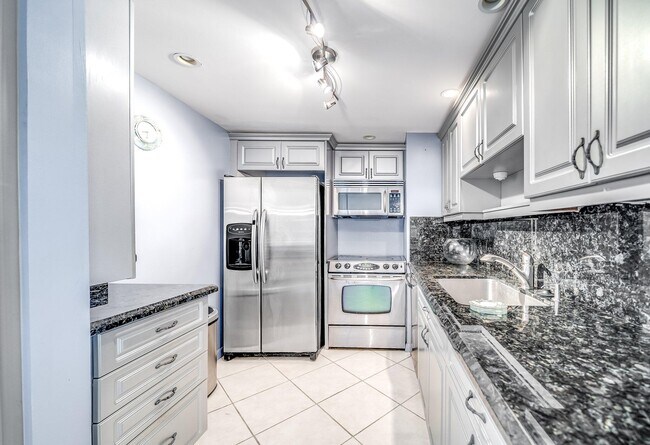 Foto del edificio - 5600 N Flagler Dr