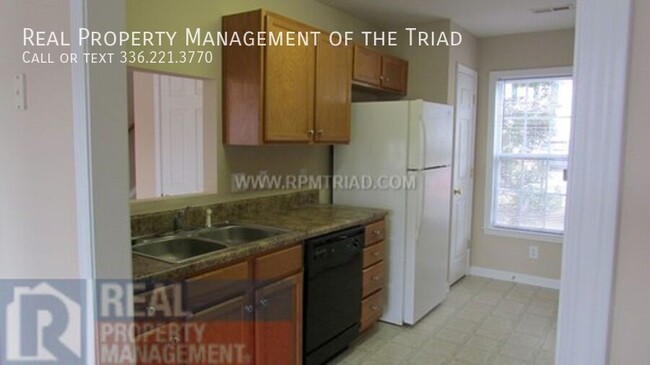 Foto del edificio - Lovely 3BR/2.5BA Home in Reedy Fork Ranch