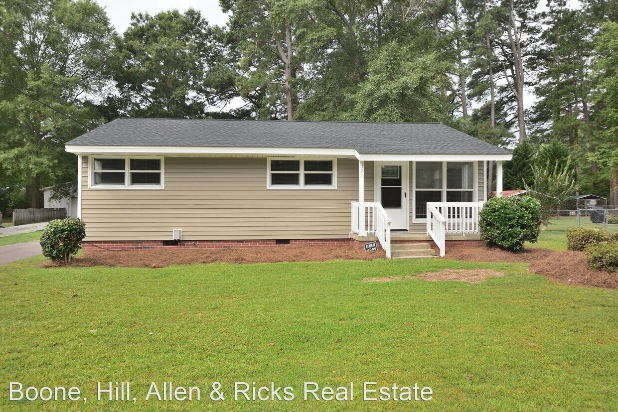 Primary Photo - 3 br, 1 bath House - 321 Briarcliff Road