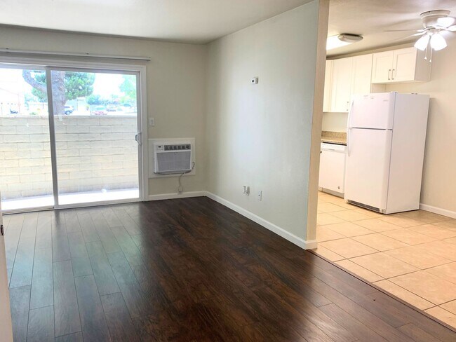Foto del interior - Updated Cozy Apartments at Loveridge Road