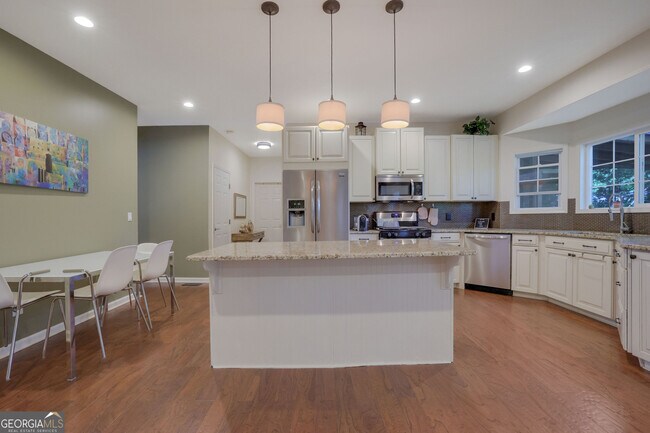 Building Photo - 160 Windview Pl