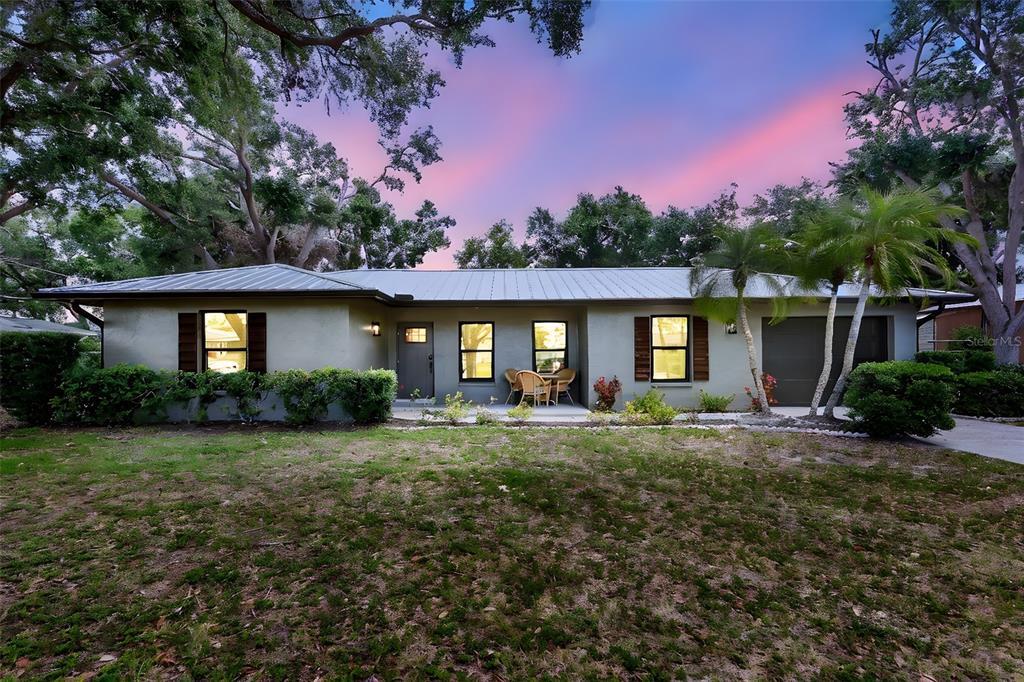 Primary Photo - 1959 Rolling Green Cir