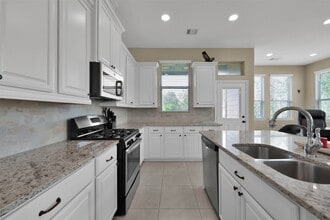 Building Photo - 210 Cheswood Forest Pl