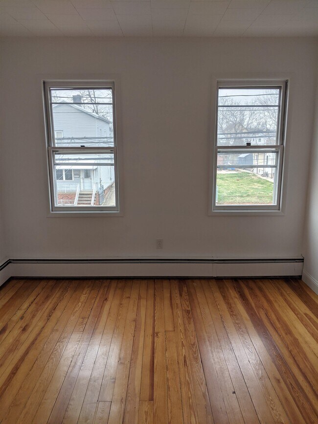 Building Photo - 176 Prospect Ave