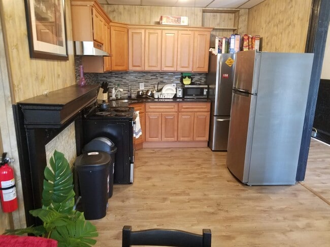 Photo - 1225 W Allegheny Ave Apartment