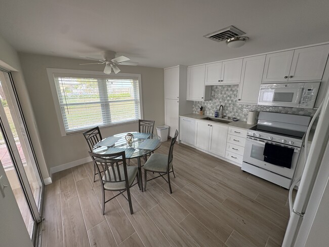 Foto del edificio - 510 Pine Rd