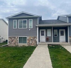 Building Photo - 3825 Marigold Dr