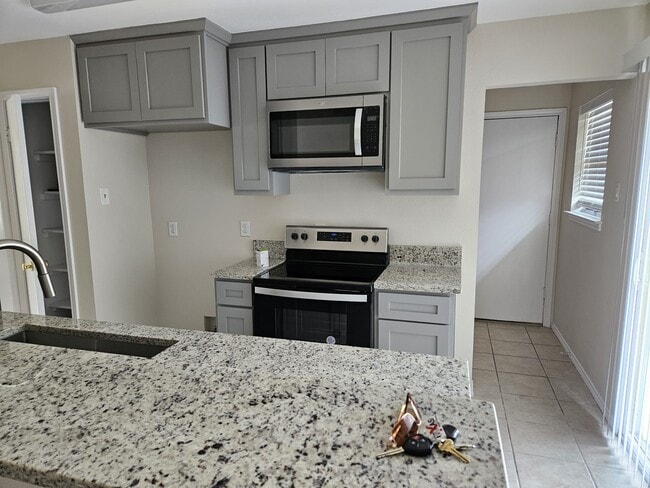 Building Photo - 1773 Glencairn Ln