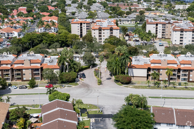 Entrance - Kendall Lakes Towers