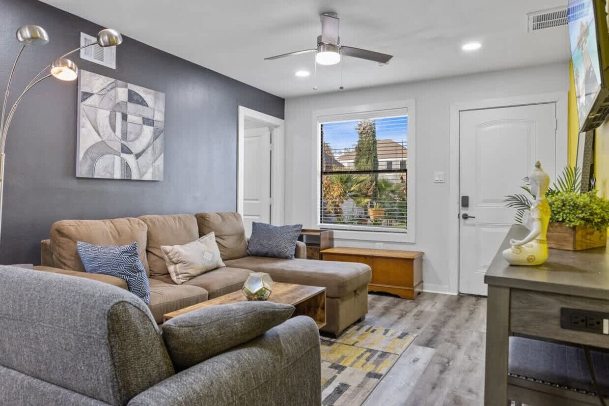 Foto principal - 2620 Arbor St