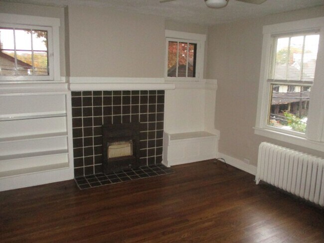 Photo - 600-602 Lamar Ave Apartment