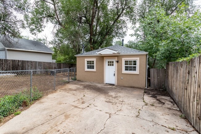Charming Updated Cottage – 2 Bed, 1 Bath!! - Charming Updated Cottage – 2 Bed, 1 Bath!! House