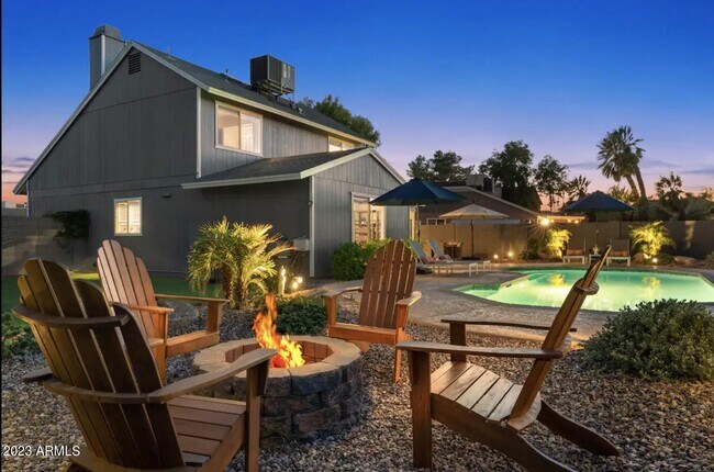 Building Photo - 5024 E Blanche Dr