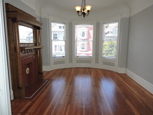 Building Photo - 534 Clayton St