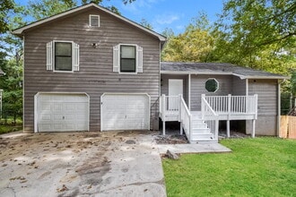 Building Photo - 4173 Woodcrest Dr Building Photo - 4173 Woodcrest Dr