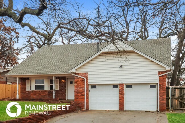 Building Photo - 8112 NW 30th St