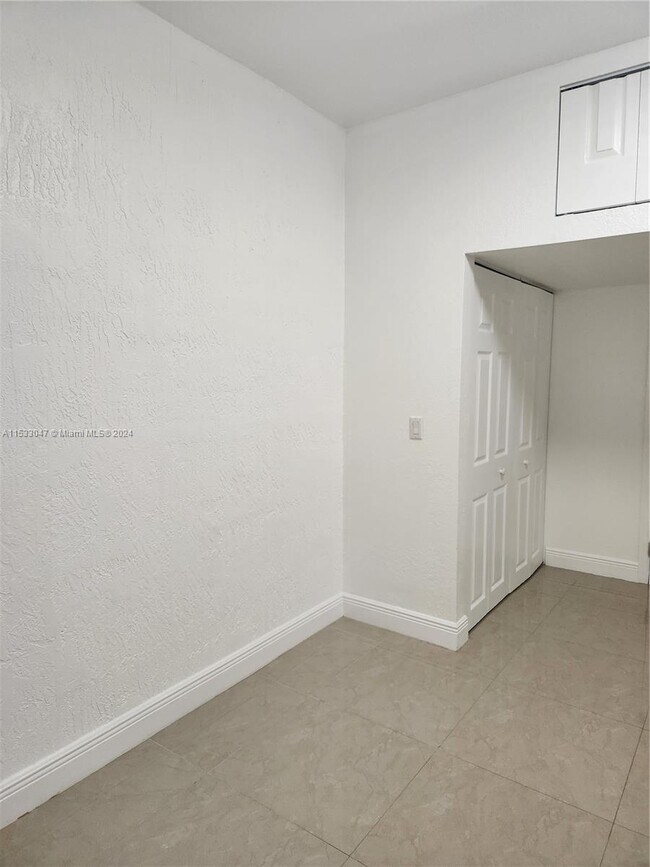 Building Photo - 14034 SW 272nd St