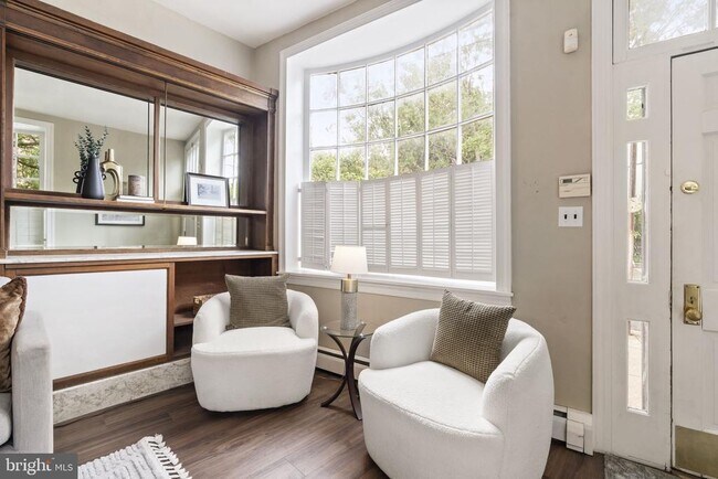 Foto del edificio - 858 S Front St