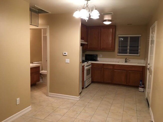 Interior Layout - 714 Sylvis Way