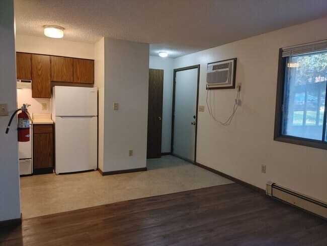 Foto del edificio - $925 | 1 Bedroom, 1 Bathroom Apartment | No Pets | Available for August 1st, 2026 Move In!
