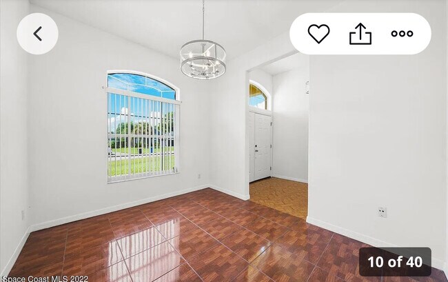 Foto del edificio - 525 Justine Ave NW