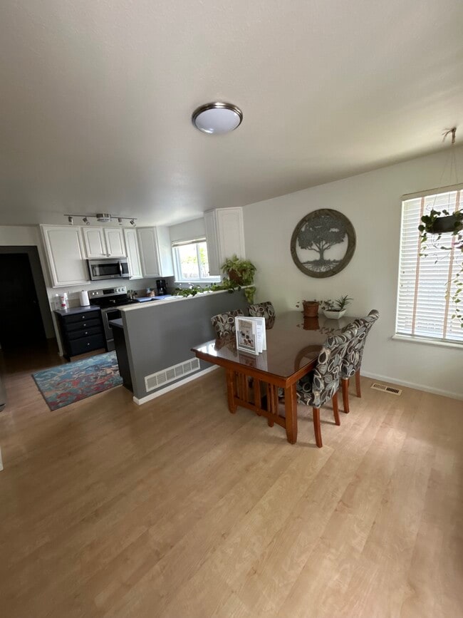 Foto del edificio - 1816 18th Ave