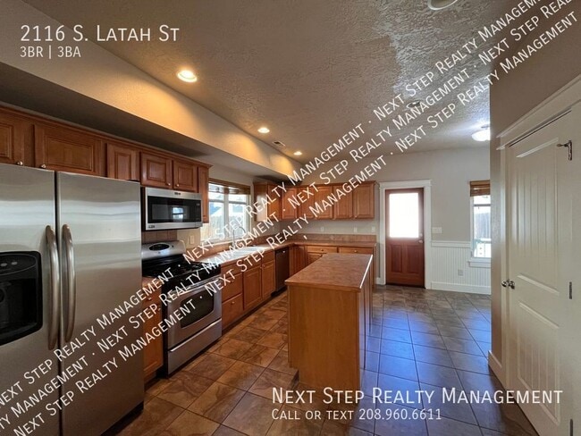 Building Photo - 2116 S Latah St