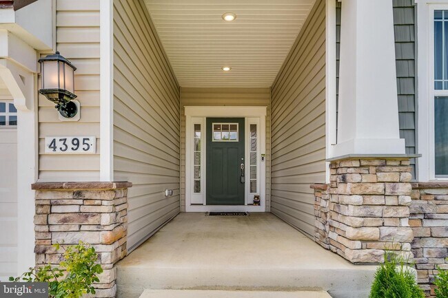 Foto del edificio - 4395 Shakespeare Cir