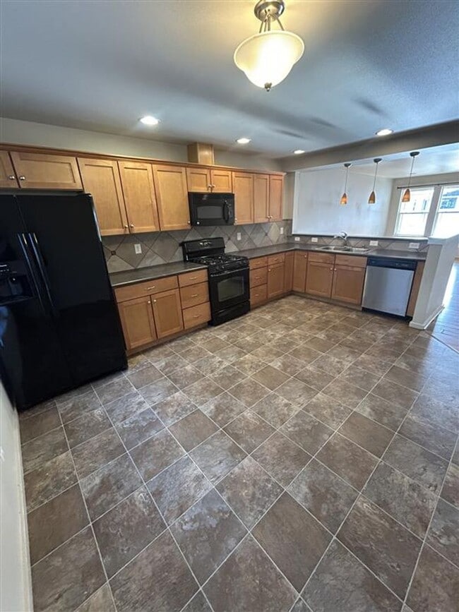 Foto del edificio - 206 Walnut Grove Ct