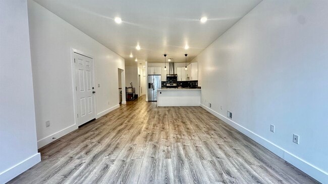 Building Photo - 20 Fisk St