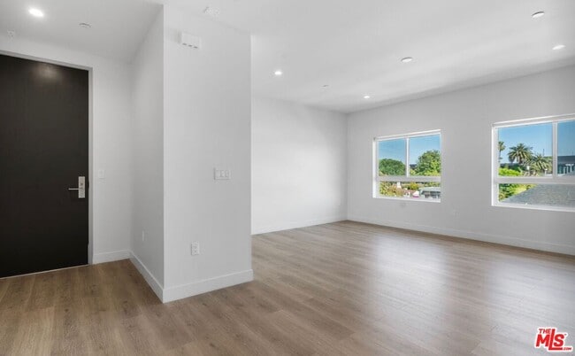 Building Photo - 2336 Westwood Blvd