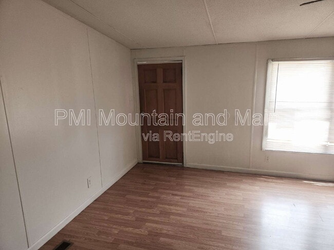 Building Photo - 32 Misty Mountain Way