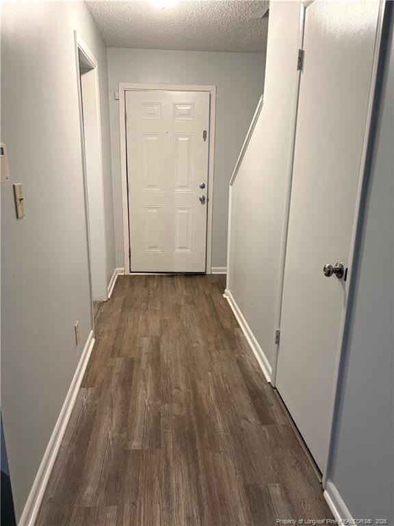 Foto del edificio - 559 Winding Creek Rd