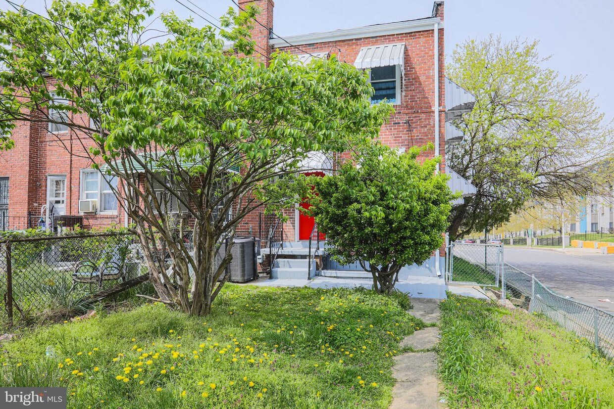 1121 Wheeler Ave, Baltimore, MD 21216 Townhome Rentals in Baltimore MD
