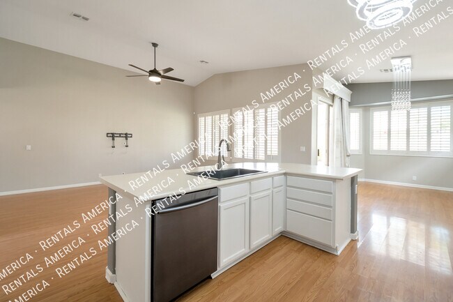 Foto del edificio - 1674 E Washington Ct